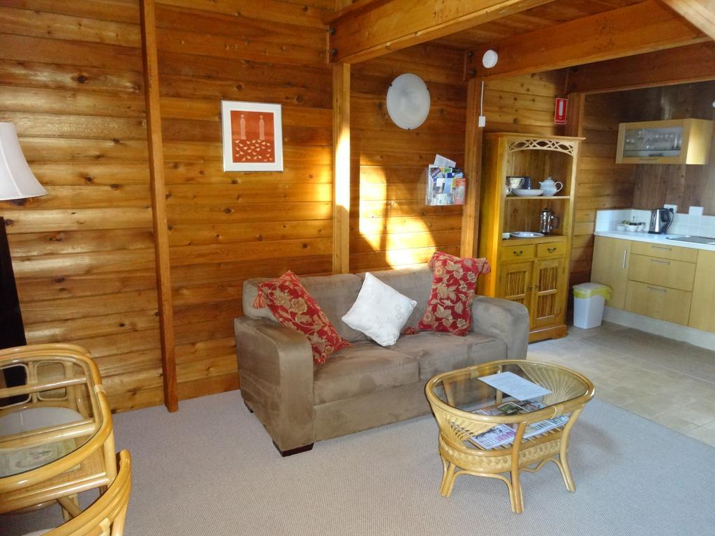 Jarrah Glen Cabins Наннап Экстерьер фото